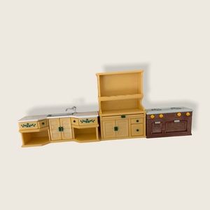 Little Critters/Littlest Pet Shop Kitchen Items.